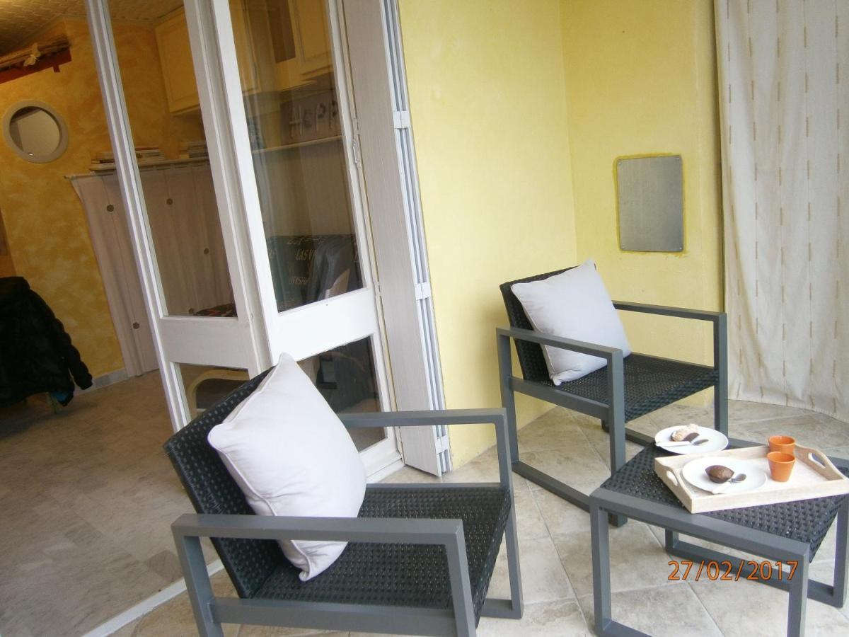 Agreable Studio Avec Cave Et Parking Privatif La Ciotat Exteriör bild