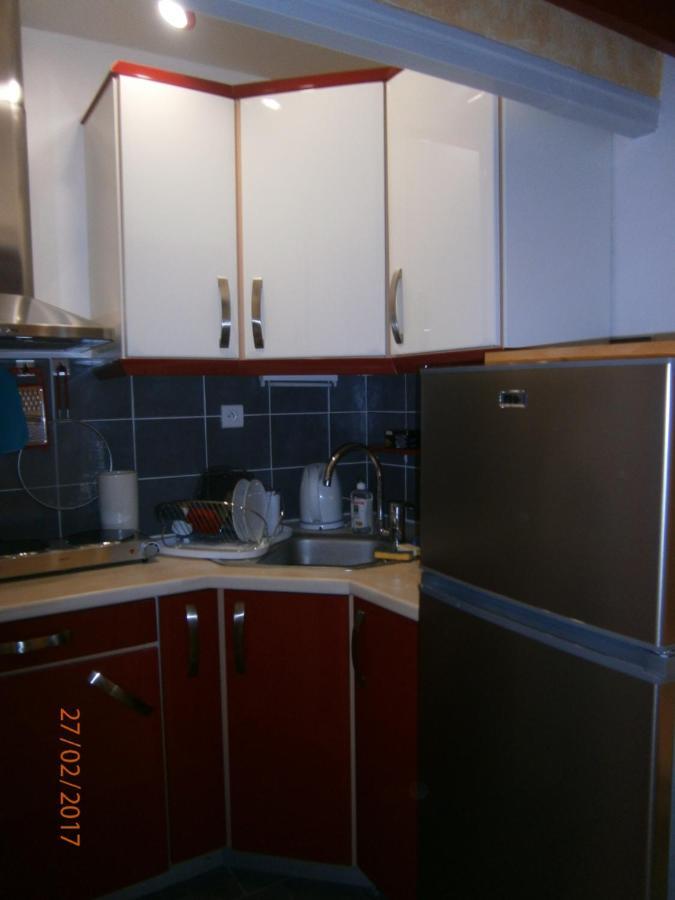 Agreable Studio Avec Cave Et Parking Privatif La Ciotat Exteriör bild